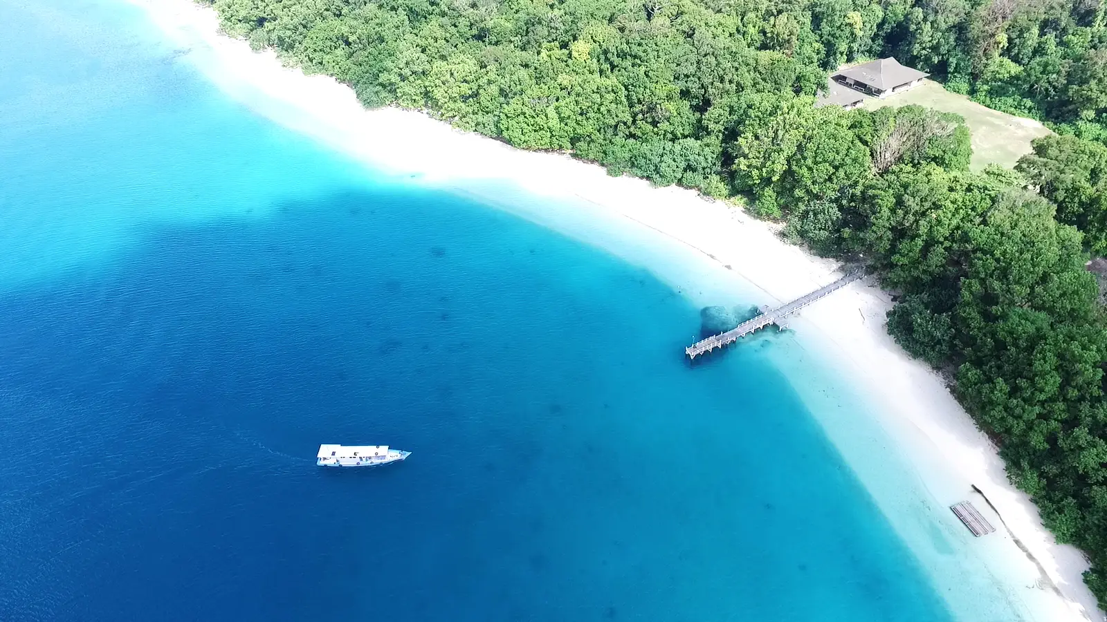 Simulasi & Rincian Lengkap Biaya Nyata Wisata ke TN Ujung Kulon: Eksklusif, Nyaman, dan Realistis