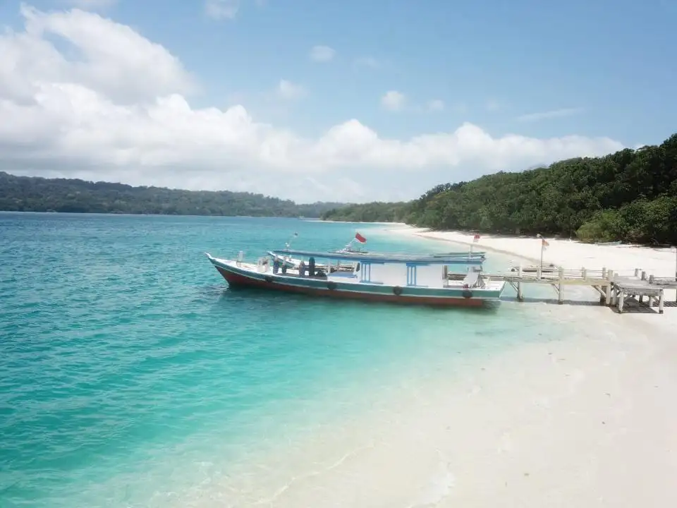 Panduan Lengkap: Tips Liburan ke Ujung Kulon Saat Musim Hujan dan Musim Kemarau