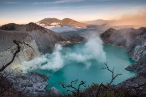 Ijen Midnight Adventure Sharing